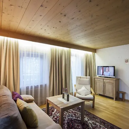 豪斯安德里亚斯酒店 公寓 *